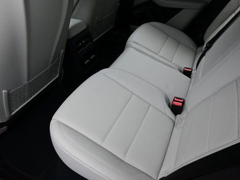 New 2026 Porsche Macan 4S Electric AWD/4WD image 15