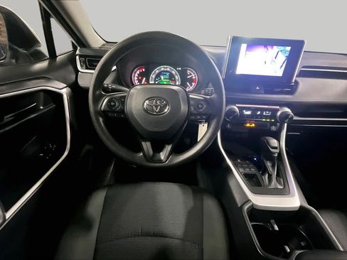 Certified 2024 Toyota RAV4 LE AWD/4WD image 6