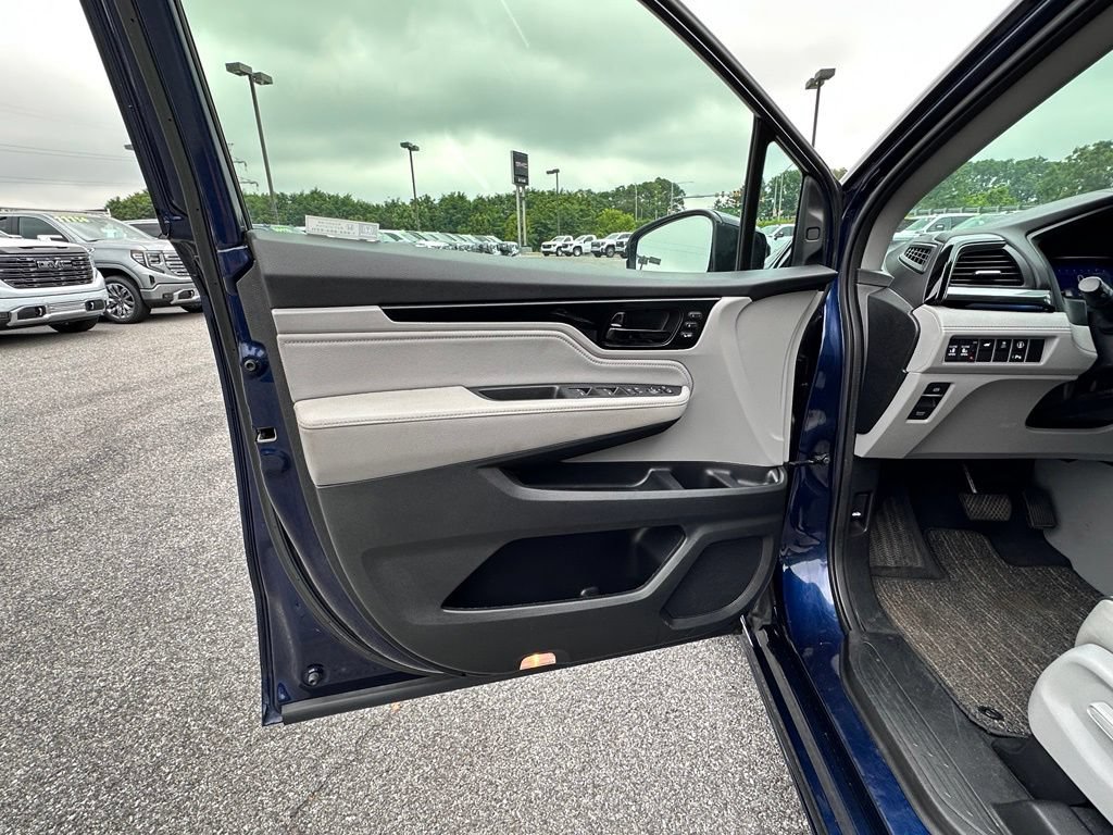 Used 2022 Honda Odyssey Elite image 22