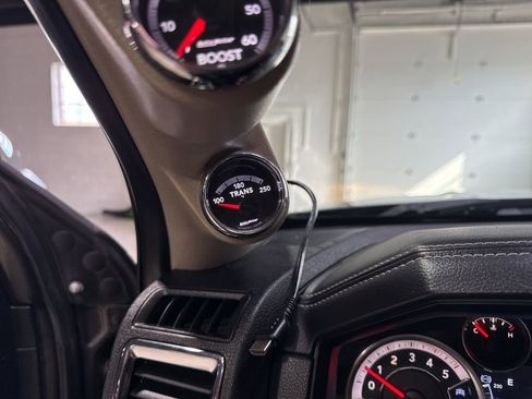 Used 2015 RAM 2500 Laramie image 30