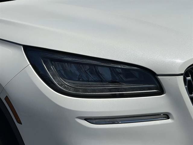 Certified 2022 Lincoln Corsair AWD w/ Premium Package image 8