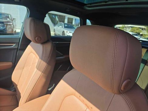 Certified 2024 Audi Q3 2.0T Premium image 25