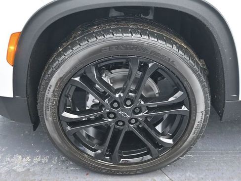 New 2026 Chevrolet Traverse LT w/ LPO, Floor Liner Package image 23