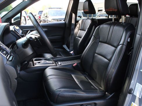 Certified 2023 Honda Passport TrailSport image 18