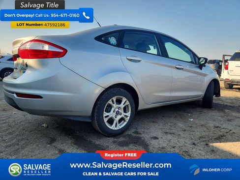 Used 2016 Ford Fiesta SE image 4