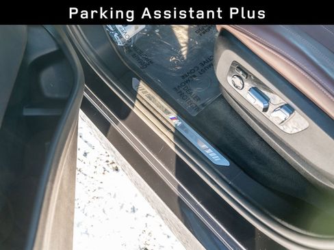 Used 2022 BMW X5 xDrive40i w/ M Sport Package image 18