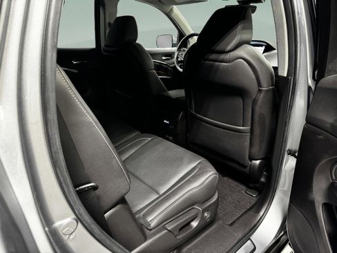 Certified 2019 Acura MDX FWD w/ Technology Package image 14