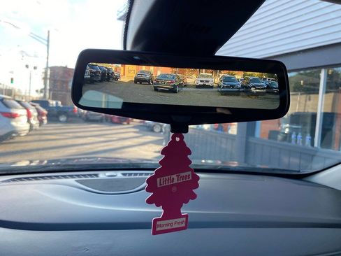 Used 2021 Buick Enclave Avenir AWD/4WD image 34