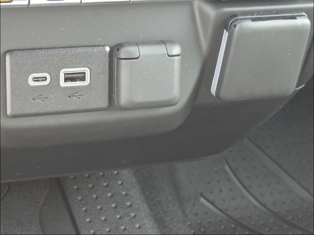 Certified 2026 Chevrolet Silverado 1500 Custom RWD image 28