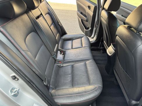 Used 2018 Hyundai Elantra Sport image 18