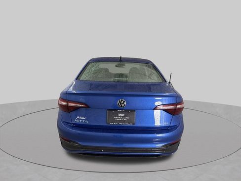 Used 2024 Volkswagen Jetta SE FWD image 6