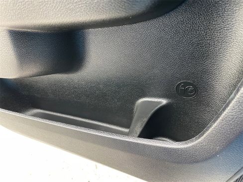 Used 2023 Dodge Charger SXT w/ Blacktop Package image 32