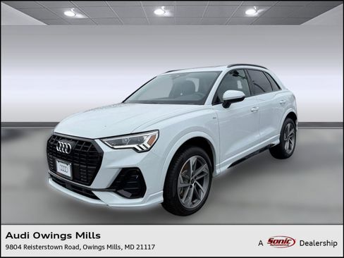 New 2025 Audi Q3 2.0T Premium image 1