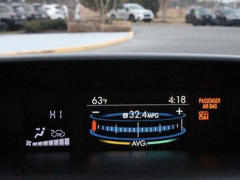 Used 2018 Subaru Forester 2.5i Premium w/ All-Weather Package image 24