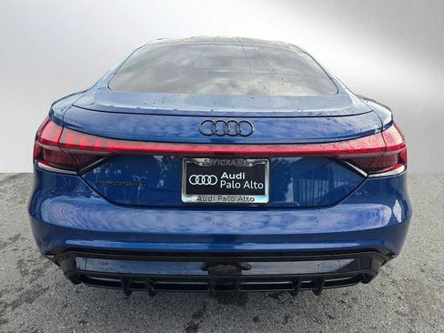 Used 2022 Audi e-tron GT Prestige image 4