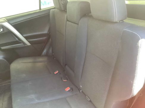 Used 2016 Toyota RAV4 XLE FWD image 13