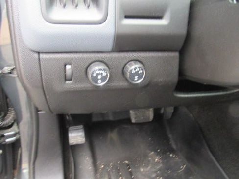 Used 2016 Chevrolet Colorado Z71 image 15