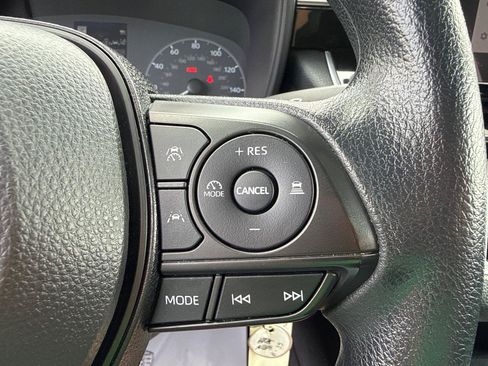 Used 2024 Toyota Corolla LE FWD image 16