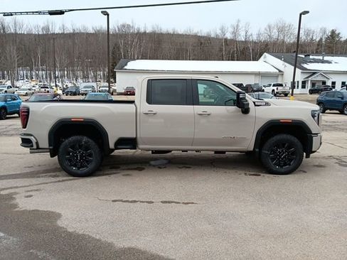 New 2026 GMC Sierra 2500 AT4 AWD/4WD image 27