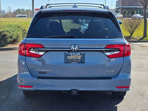 Used 2024 Honda Odyssey Elite image 6