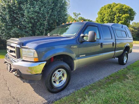 Used 2004 Ford F350 Lariat AWD/4WD image 2