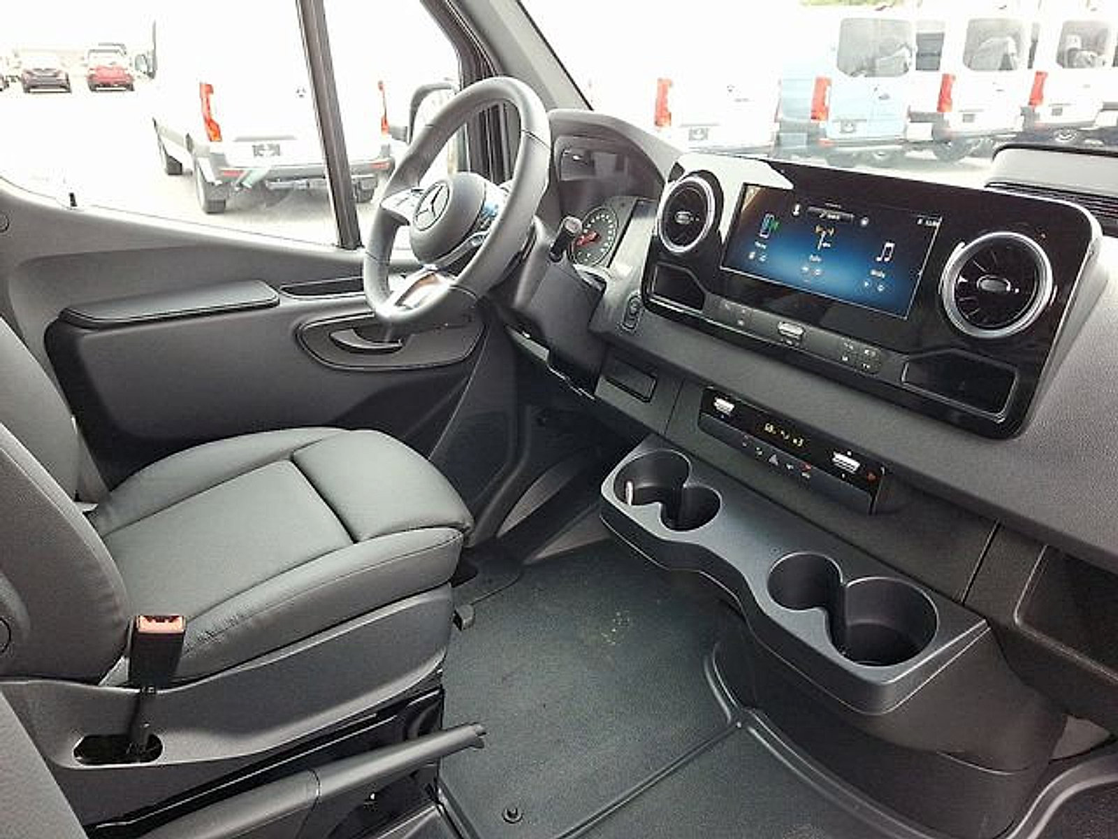 Used 2026 Mercedes-Benz Sprinter 2500 image 10