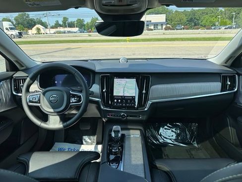 Used 2023 Volvo S90 B6 Ultimate w/ Lounge Package AWD/4WD image 37