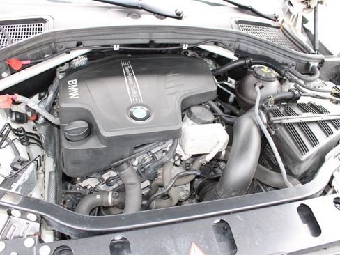 Used 2016 BMW X3 xDrive28i AWD/4WD image 25
