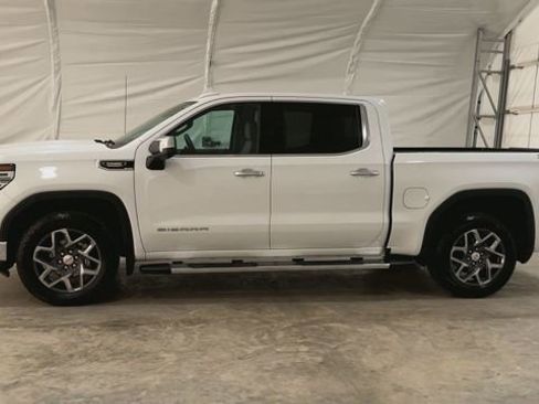 Used 2024 GMC Sierra 1500 SLT w/ SLT Premium Plus Package AWD/4WD image 9
