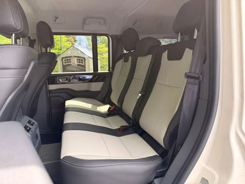 Used 2025 INEOS Grenadier AWD/4WD image 13