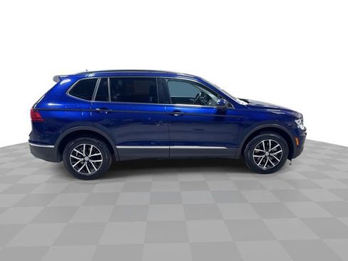 Used 2021 Volkswagen Tiguan SE image 10