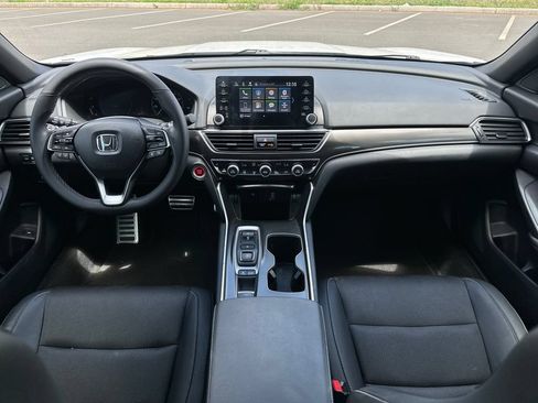 Used 2019 Honda Accord Sport image 13