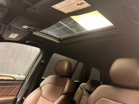 Used 2015 Mercedes-Benz GL 450 4MATIC w/ Premium Package w/ Lighting Package image 26