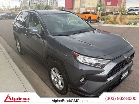 Used 2021 Toyota RAV4 XLE image 2