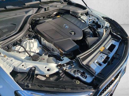 Certified 2025 Mercedes-Benz GLC 300 image 25