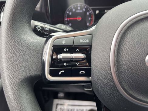 Used 2021 Kia Sorento LX image 26
