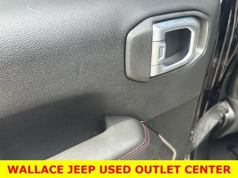 Used 2022 Jeep Gladiator Rubicon w/ LED Lighting Group AWD/4WD image 13