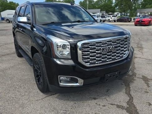 Used 2019 GMC Yukon Denali w/ Denali Ultimate Black Edition AWD/4WD image 1
