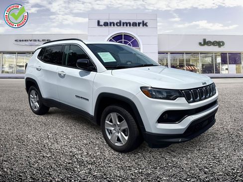 Used 2022 Jeep Compass Latitude w/ Convenience Group AWD/4WD image 1