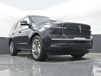 Used 2025 Lincoln Navigator Reserve AWD/4WD video 1