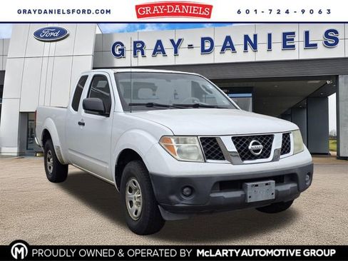 Used 2007 Nissan Frontier XE w/ Preferred Pkg RWD image 1