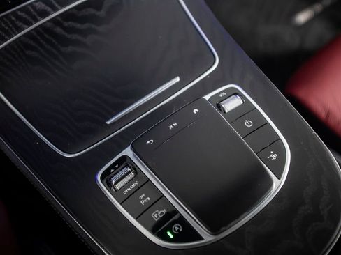 Used 2022 Mercedes-Benz E 450 Coupe image 31