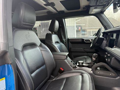 Used 2025 Ford Bronco Badlands AWD/4WD image 11