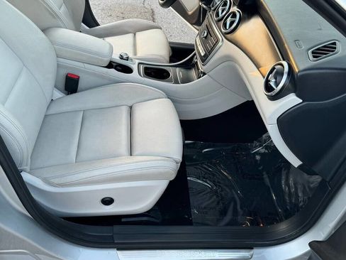 Used 2018 Mercedes-Benz CLA 250 image 20