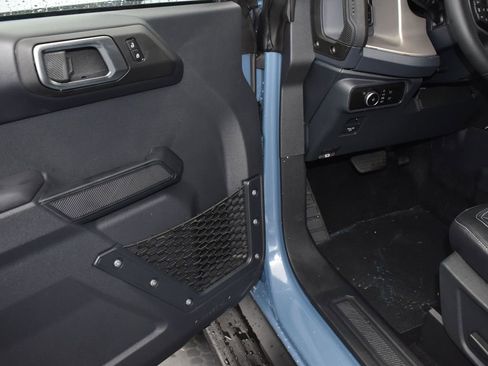 New 2025 Ford Bronco Outer Banks w/ Sasquatch Package AWD/4WD image 9