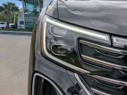 New 2026 Volkswagen Atlas SE FWD image 10