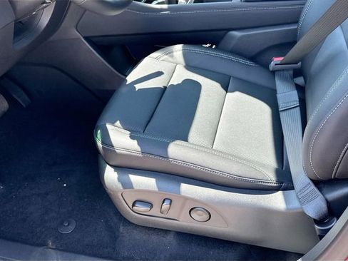 New 2025 Chevrolet Traverse LT w/ Enhanced Driving Package image 19