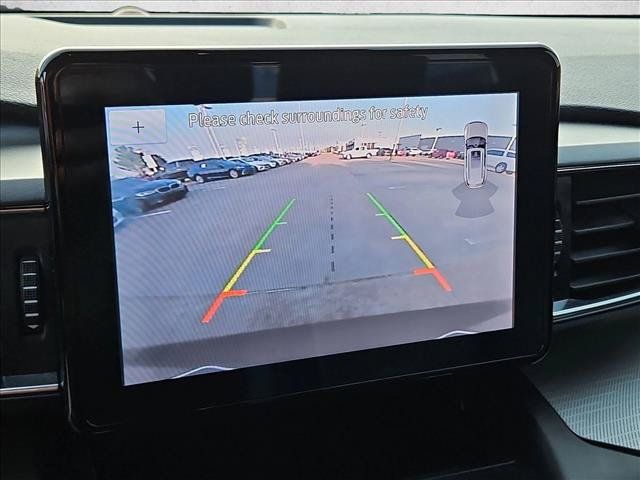 Used 2020 Ford Explorer XLT w/ Equipment Group 202A RWD image 14