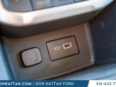 Used 2021 GMC Acadia SLE image 12