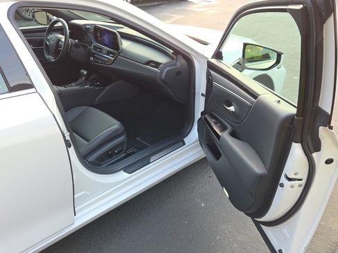 Certified 2024 Lexus ES 350 350 image 19